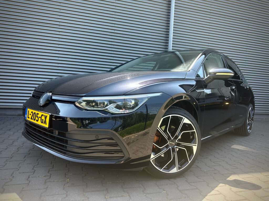 Volkswagen Golf 8 1.5 TSI 130pk Life met Virtueel dasboard